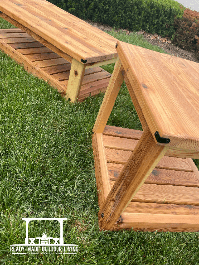 Knotty Collection Cedar Coffee and End Table (2 piece patio set)